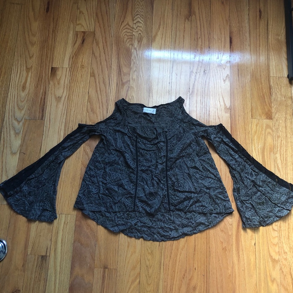 Abercrombie Cold Shoulder Bell Sleeve Blouse